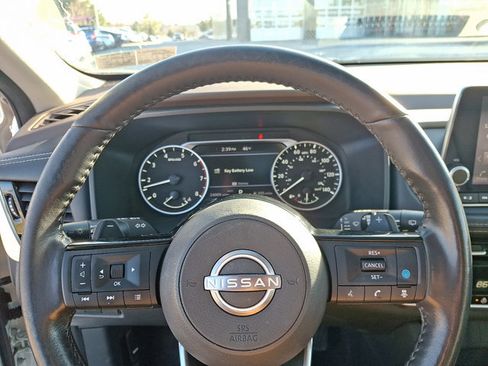 Certified 2023 Nissan Rogue SV w/ SV Premium Package image 17