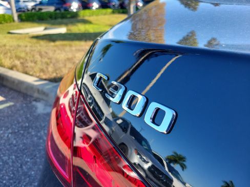 Certified 2025 Mercedes-Benz C 300 Sedan image 6