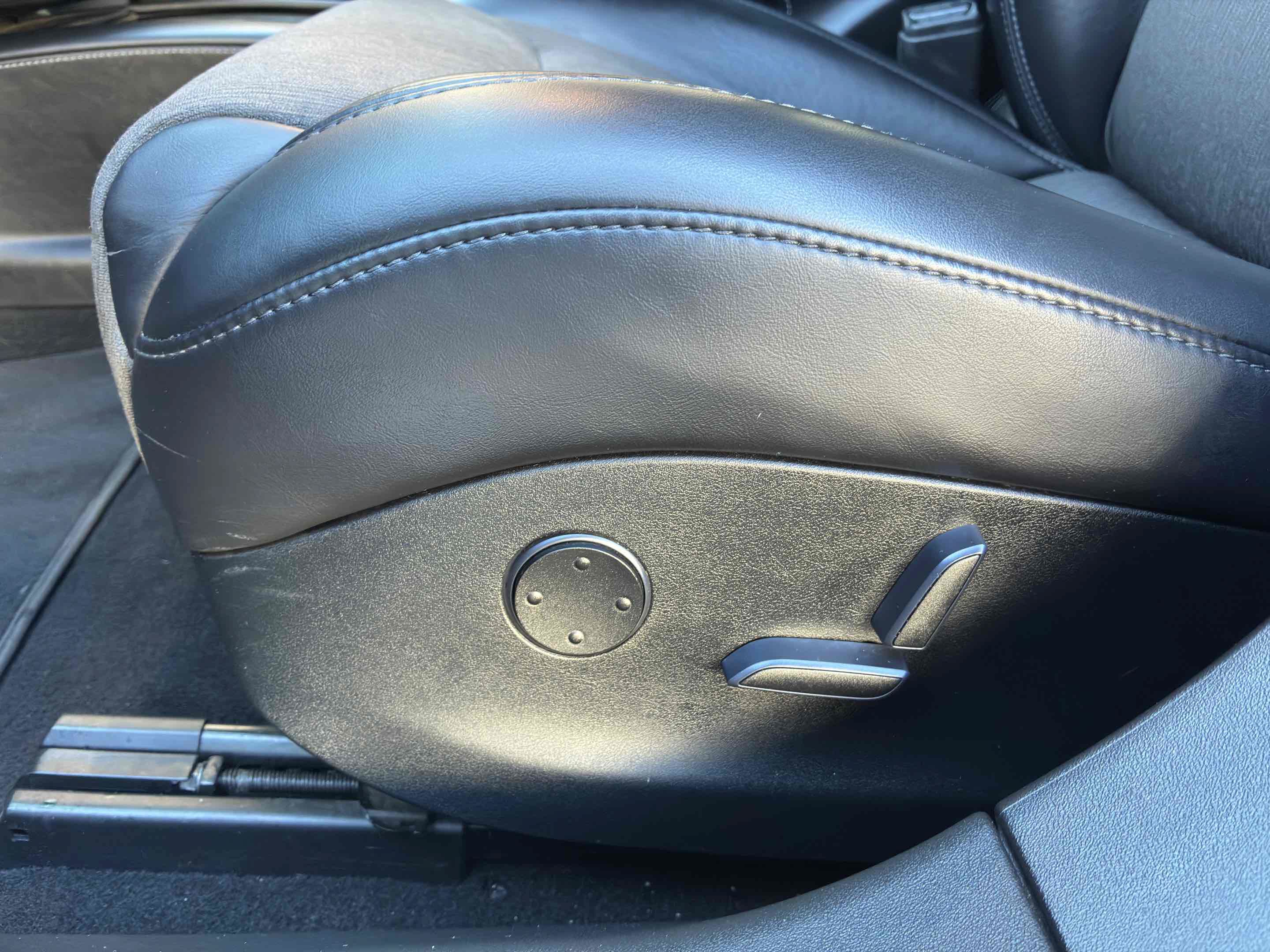 Used 2017 Tesla Model S 75 RWD image 38