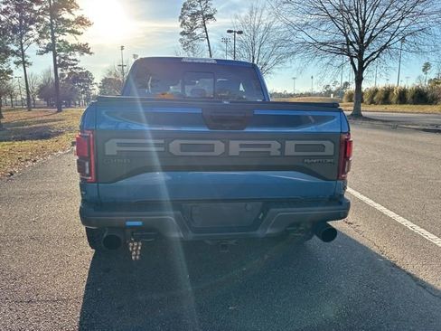 Used 2019 Ford F150 Raptor w/ Equipment Group 801A Mid image 4