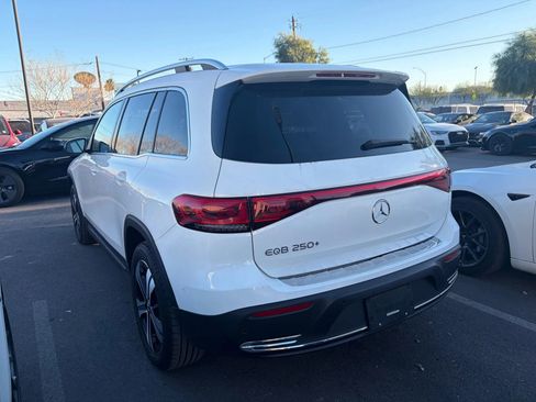 Used 2023 Mercedes-Benz EQB 250+ image 8