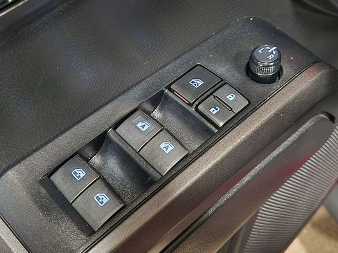 Used 2022 Toyota Tacoma TRD Sport w/ Technology Package image 44