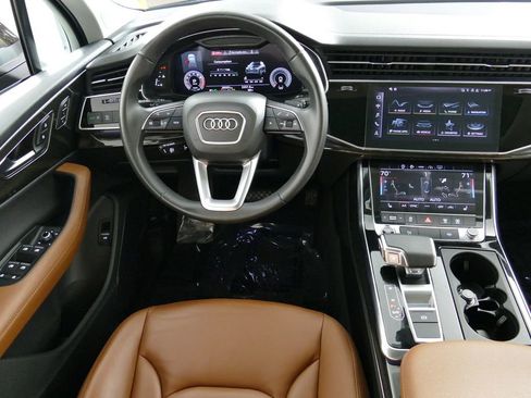 Used 2023 Audi Q7 3.0T Premium Plus w/ Premium Plus Package AWD/4WD image 7