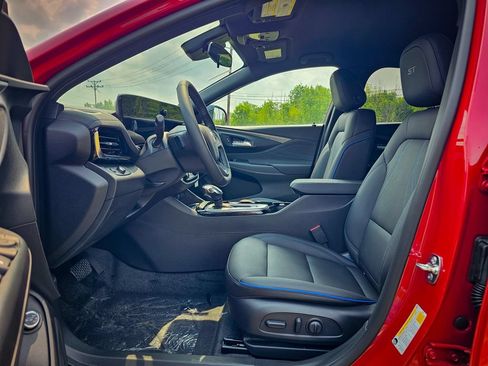 New 2026 Buick Envista Sport Touring w/ Convenience I Package FWD image 12