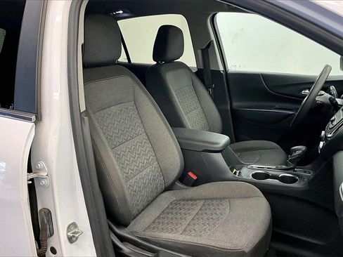 Used 2022 Chevrolet Equinox LT image 6