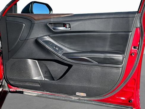 Used 2022 Toyota Avalon XLE FWD image 18