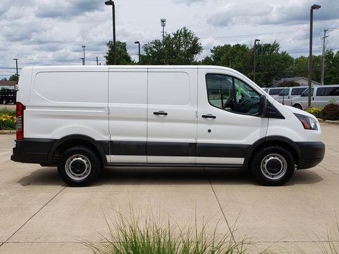 Used 2017 Ford Transit 150 130 Low Roof RWD image 7