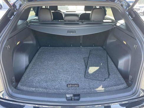 Certified 2023 Volkswagen Atlas Cross Sport SEL R-Line AWD/4WD image 9
