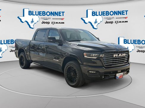 Used 2025 RAM 1500 Laramie w/ Laramie Southwest Edition AWD/4WD image 3