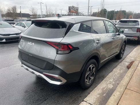 Certified 2024 Kia Sportage LX image 4