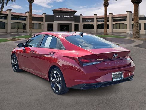 Used 2023 Hyundai Elantra SEL w/ Convenience Package FWD image 6