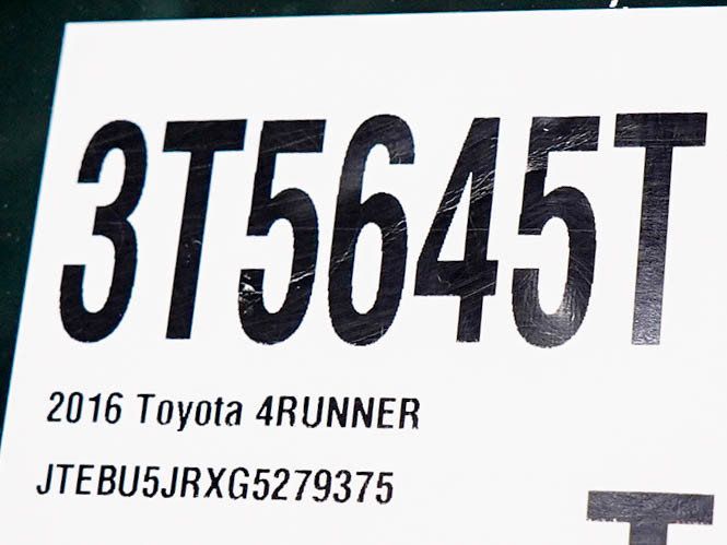 Used 2016 Toyota 4Runner SR5 Premium AWD/4WD image 30
