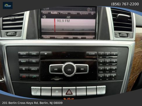 Used 2013 Mercedes-Benz GL 450 4MATIC image 30