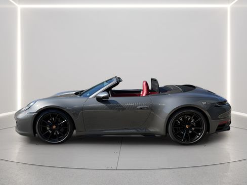 Used 2020 Porsche 911 Carrera RWD image 4