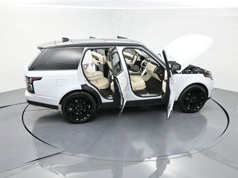 Used 2018 Land Rover Range Rover Supercharged image 27