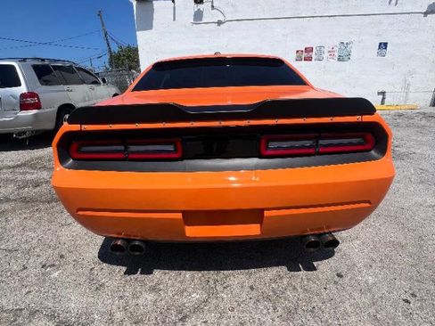Used 2012 Dodge Challenger R/T Plus RWD image 7