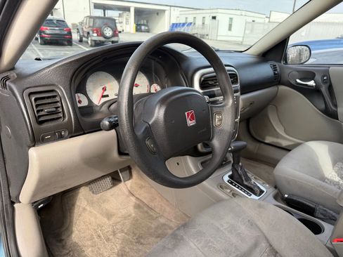 Used 2004 Saturn L-Series L300 image 17