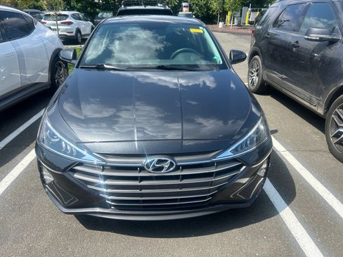 Used 2020 Hyundai Elantra Value Edition w/ Cargo Package (C1) FWD image 1