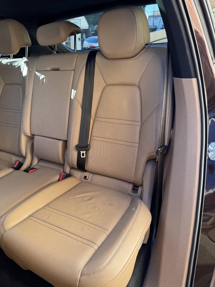 Used 2019 Porsche Cayenne S AWD/4WD image 26