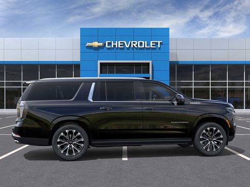 New 2026 Chevrolet Suburban High Country image 5