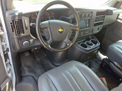 Used 2022 Chevrolet Express 3500 w/ Power Convenience Package RWD image 13