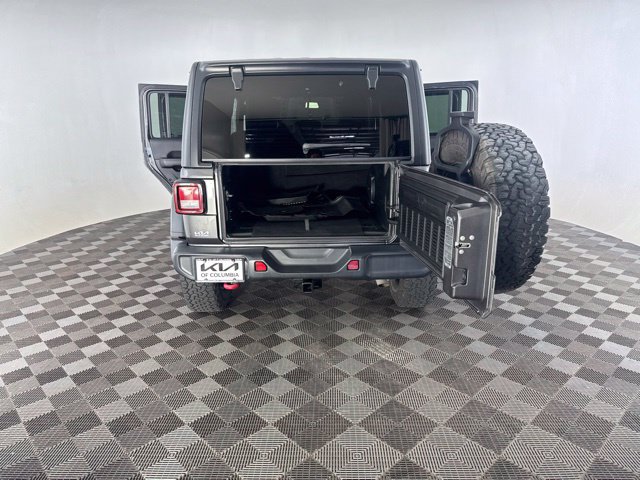 Used 2018 Jeep Wrangler Unlimited Rubicon AWD/4WD image 17