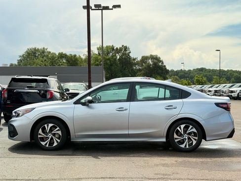 Used 2025 Subaru Legacy Premium AWD/4WD image 34