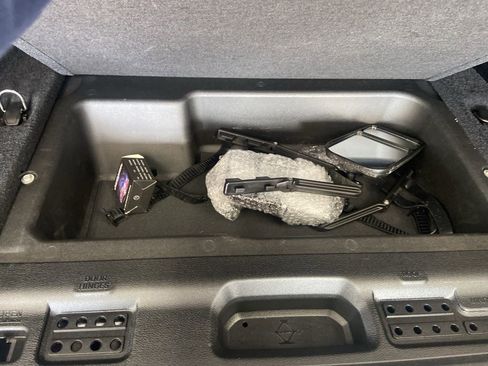 Used 2018 Jeep Wrangler Unlimited Sahara image 16