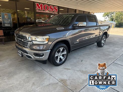 Used 2022 RAM 1500 Laramie AWD/4WD image 1