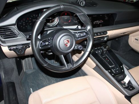 Used 2020 Porsche 911 Carrera S RWD image 16