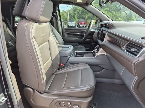 Certified 2024 GMC Yukon Denali w/ Advanced Technology Package AWD/4WD image 41