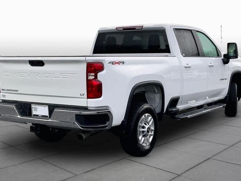 Used 2025 Chevrolet Silverado 2500 LT w/ Convenience Package AWD/4WD image 13