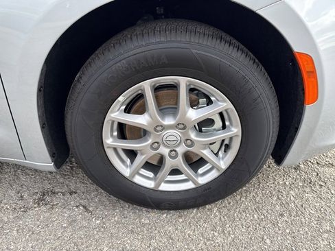 New 2026 Chrysler Voyager LX image 12