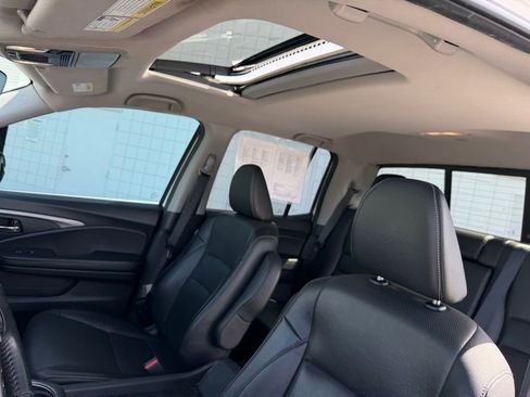 Used 2023 Honda Ridgeline RTL-E image 18