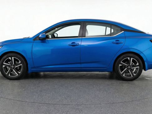 Used 2025 Nissan Sentra SV FWD image 5