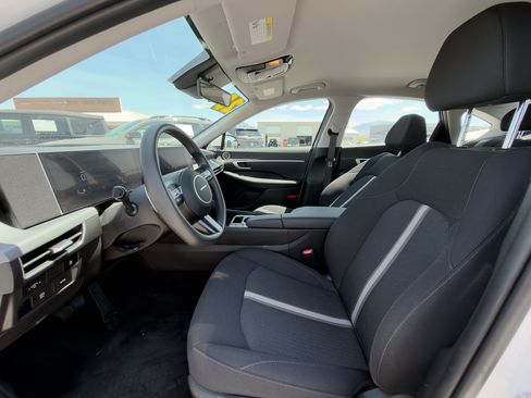 Used 2025 Hyundai Sonata SEL FWD image 11