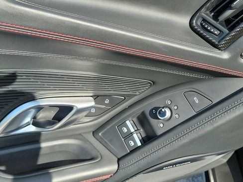 Used 2022 Audi R8 V10 w/ Carbon Exterior Package RWD image 16