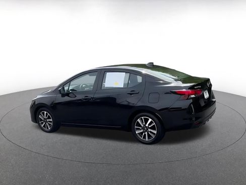 Used 2025 Nissan Versa SV image 11