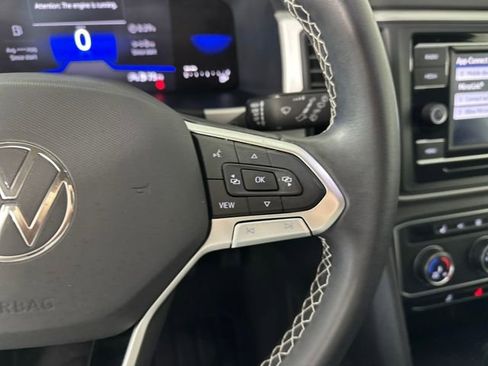 Used 2023 Volkswagen Atlas SE image 16