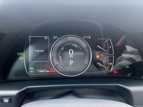 Used 2024 Lexus ES 300h w/ Premium Package image 26