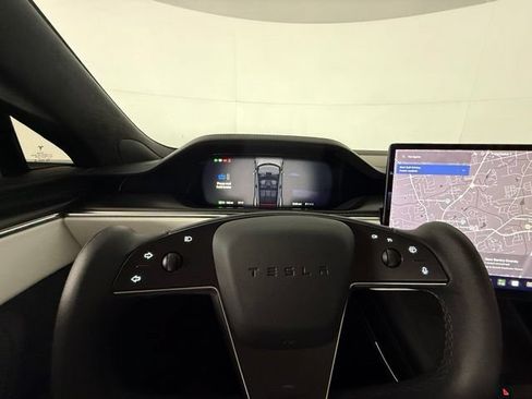 Used 2026 Tesla Model S Plaid AWD/4WD image 19