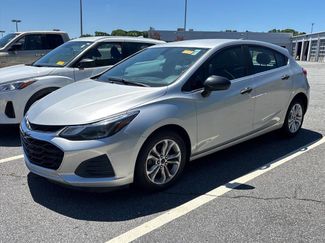 Used 2019 Chevrolet Cruze LT FWD video 2