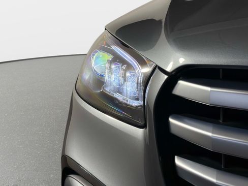 Used 2025 Mercedes-Benz GLS 450 4MATIC w/ AMG Line Exterior image 9