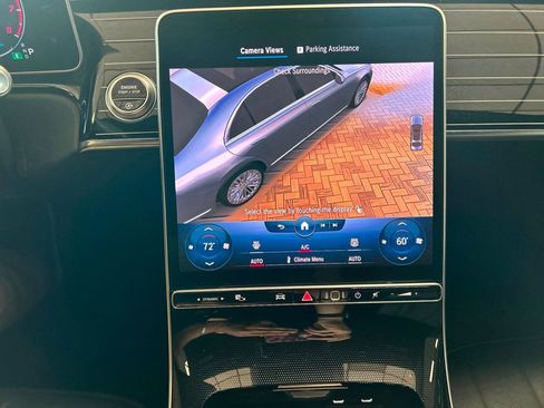 Used 2022 Mercedes-Benz S 580 4MATIC Sedan w/ AMG Line Package image 36