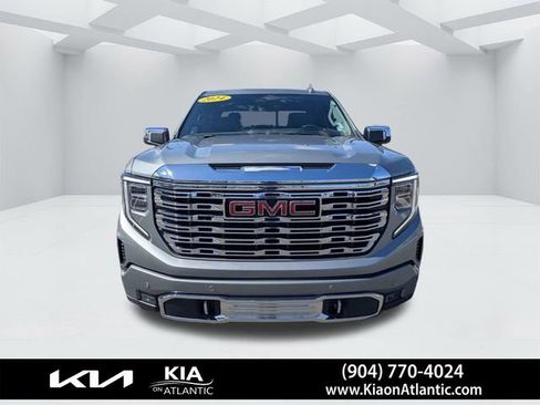 Used 2024 GMC Sierra 1500 Denali w/ Denali Reserve Package AWD/4WD image 8