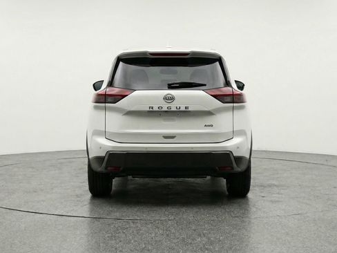 Used 2025 Nissan Rogue SV AWD/4WD image 7