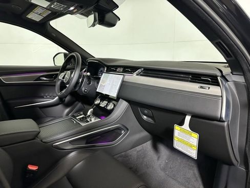 New 2026 Jaguar F-PACE R-Dynamic S image 19