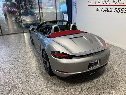 Used 2017 Porsche 718 Boxster RWD image 7