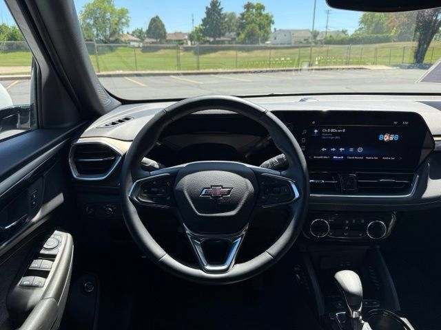 Used 2025 Chevrolet TrailBlazer ACTIV w/ Convenience Package AWD/4WD image 13