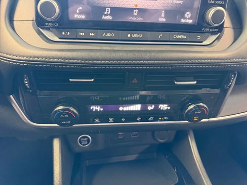 Used 2021 Nissan Rogue SV AWD/4WD image 22